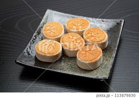 秋田の郷土菓子、もろこし 秋田の郷土菓子、もろこし 113879830