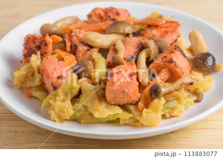 鮭のちゃんちゃん焼き 113883077