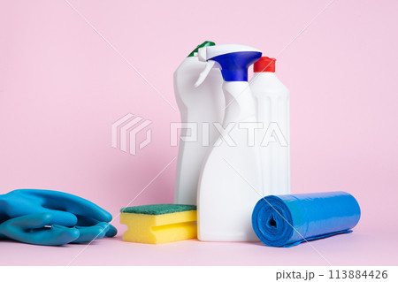 Three cans of cleaning products 113884426