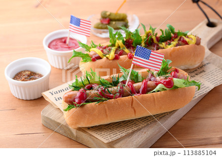 ホットドッグ 113885104