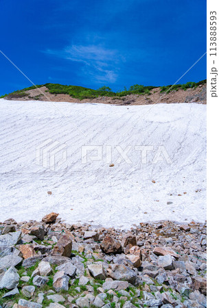 【山岳素材】唐松岳・扇雪渓【長野県】 113888593