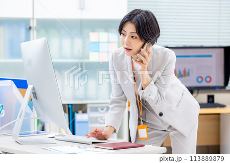 女性 オフィス ビジネス 女性 オフィス ビジネス 113889879