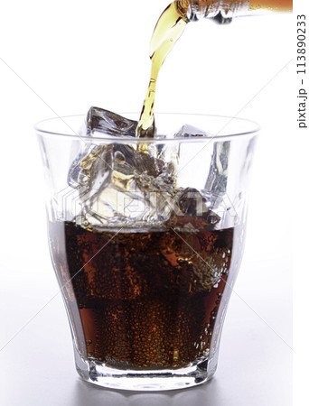 すかっと爽やか　コーラ 炭酸飲料 113890233