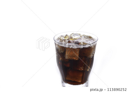 すかっと爽やか　コーラ 炭酸飲料 113890252