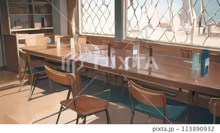 懐かしいレトロな木造校舎の分校、教室内 113890932