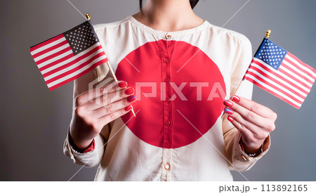 日米友好イメージ　日米同盟　日米安保条約 113892165