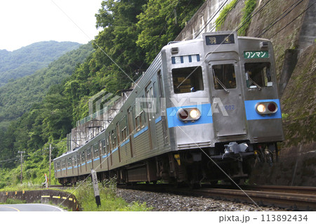 ［CR］秩父鉄道秩父本線5000系電車（元地下鉄三田線車両） 113892434