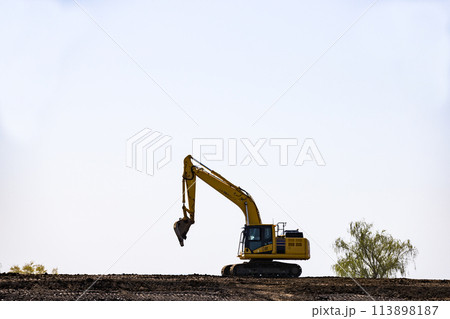 荒川第二調節池工事　移動式クレーン 113898187