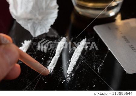 Cocaine lines prepared 113899644