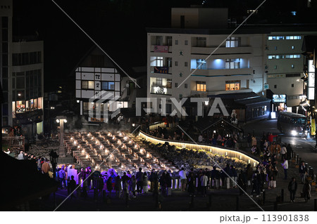 草津温泉　湯畑の夜景 113901838