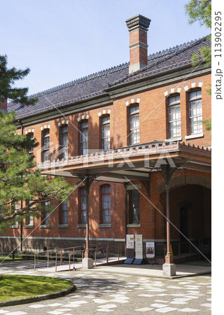 【縦写真】石川近代文学館 石川四高記念館 【縦写真】石川近代文学館 石川四高記念館 113902295