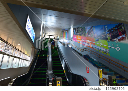 北陸本線の敦賀駅から米原駅までの車窓風景(2022年夏) 北陸本線の敦賀駅から米原駅までの車窓風景(2022年夏) 113902503