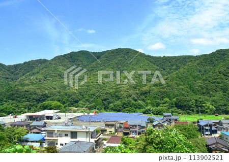 北陸本線の敦賀駅から米原駅までの車窓風景(2022年夏) 113902521