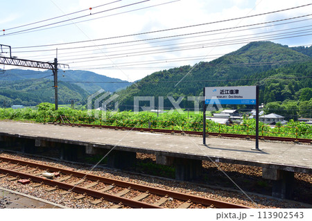 北陸本線の敦賀駅から米原駅までの車窓風景(2022年夏) 113902543