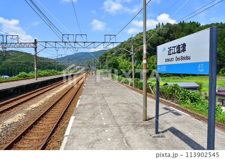 北陸本線の敦賀駅から米原駅までの車窓風景(2022年夏) 北陸本線の敦賀駅から米原駅までの車窓風景(2022年夏) 113902545