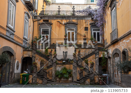 Beautiful classic residential house in the historic center of Naples 113905733
