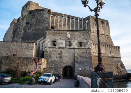 Iconic Castel dell'Ovo in the Gulf of Naples, Italy 113906499