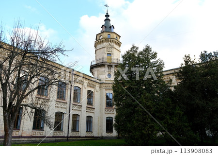 Kyiv, Ukraine - March 14, 2024. Park of National Technical University of Igor Sikorsky Polytechnic Institute in Kyiv, Ukraine 113908083