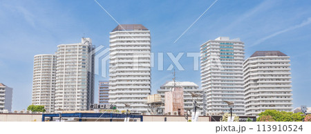 「埼玉県川口市」川口駅東口前の風景 パノラマ 「埼玉県川口市」川口駅東口前の風景 パノラマ 113910524
