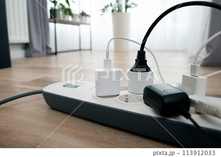 Electric power strip. Multiple devices connected 113912033