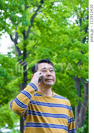 シニア男性 113913410