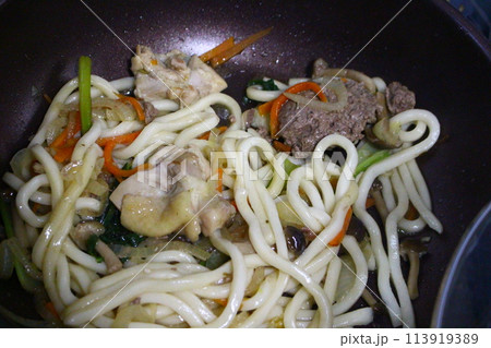 登山で作る焼きうどん 適当料理 登山で作る焼きうどん 適当料理 113919389