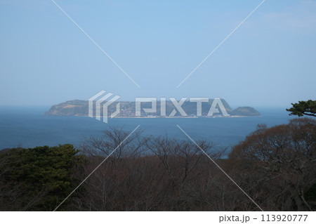 笠山山頂展望台から見た大島 笠山山頂展望台から見た大島 113920777