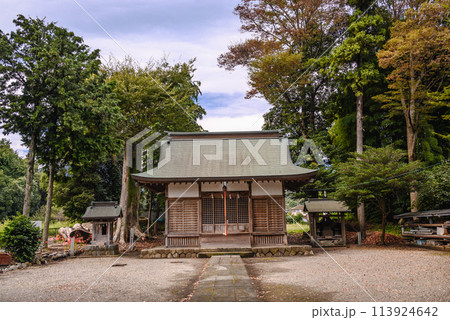 愛川町田代諏訪神社の全景 愛川町田代諏訪神社の全景 113924642