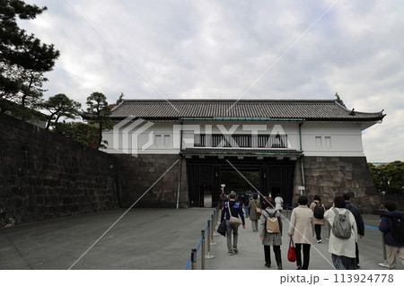皇居 坂下門 113924778