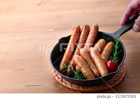 ウィンナー　ソーセージ 113925502