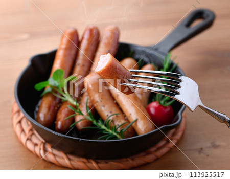 ウィンナー　ソーセージ 113925517