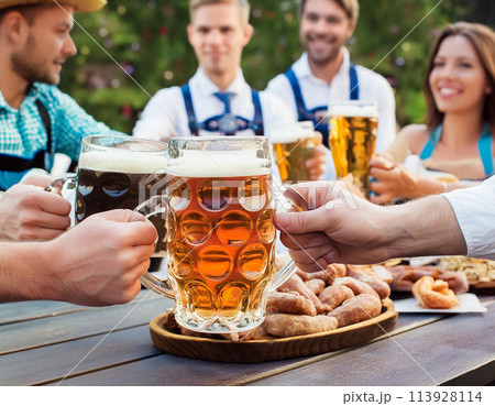ドイツビールやオクトーバーフェストなどのイメージ 113928114