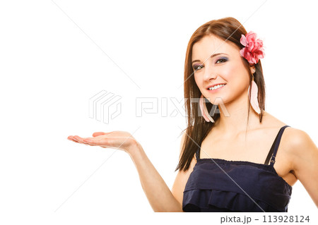 Portrait of beautiful girl in summer style open palm 113928124
