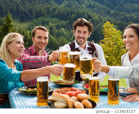 ドイツビールやオクトーバーフェストなどのイメージ ドイツビールやオクトーバーフェストなどのイメージ 113928137