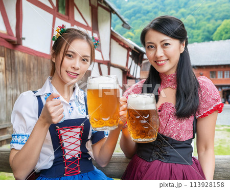 ドイツビールやオクトーバーフェストなどのイメージ 113928158