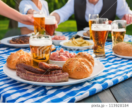 ドイツビールやオクトーバーフェストなどのイメージ 113928184