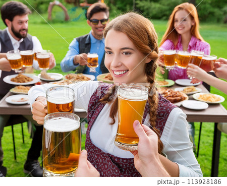 ドイツビールやオクトーバーフェストなどのイメージ 113928186