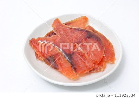 鮭とば、鮭、とば、珍味、お酒、つまみ、酒のアテ、アテ、魚類、さけ、燻製、スライス、日本酒、アルコール 113928334
