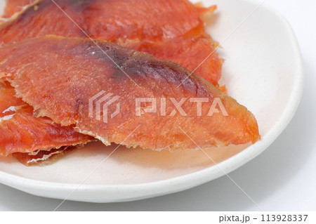 鮭とば、鮭、とば、珍味、お酒、つまみ、酒のアテ、アテ、魚類、さけ、燻製、スライス、日本酒、アルコール 113928337