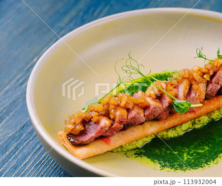 pancake with pesto sauce, ham and onions pancake with pesto sauce, ham and onions 113932004