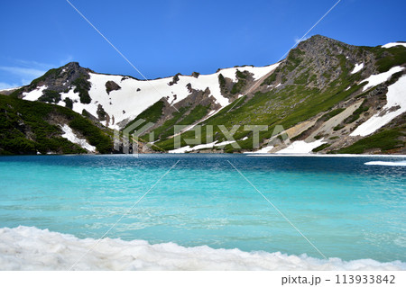 御嶽山三の池のドラゴンアイ(閉じかけ) 御嶽山三の池のドラゴンアイ(閉じかけ) 113933842