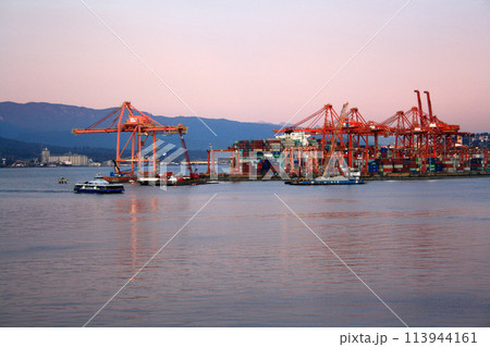 Vancouver Harbour, British Columbia, Canada 113944161