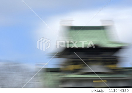 南海トラフ巨大地震発生イメージ ( 大阪城公園天守閣 ) 南海トラフ巨大地震発生イメージ ( 大阪城公園天守閣 ) 113944520