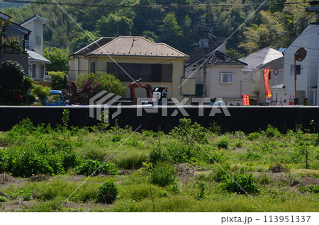 まもなく住宅が建つ休耕田の今は まもなく住宅が建つ休耕田の今は 113951337