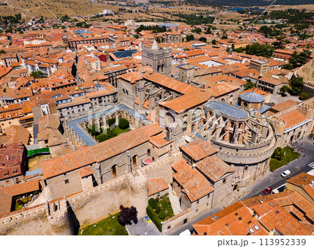 Cityscape of ancient Avila town 113952339