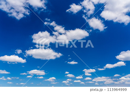 青空と白い雲 青空と白い雲 113964999