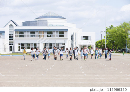 小学一年生　クラス　25人 113966330