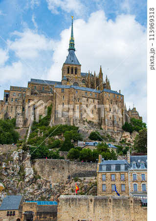 フランスの世界遺産のモンサンミッシェルでの風景 113969318