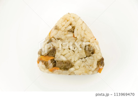 牛肉とゴボウ飯のおむすび 113969470