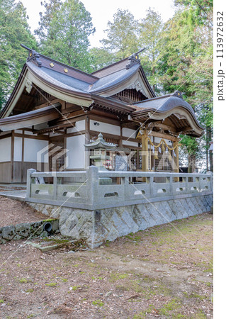 長野県駒ヶ根市赤穂の大宮五十鈴神社　拝殿 113972632
